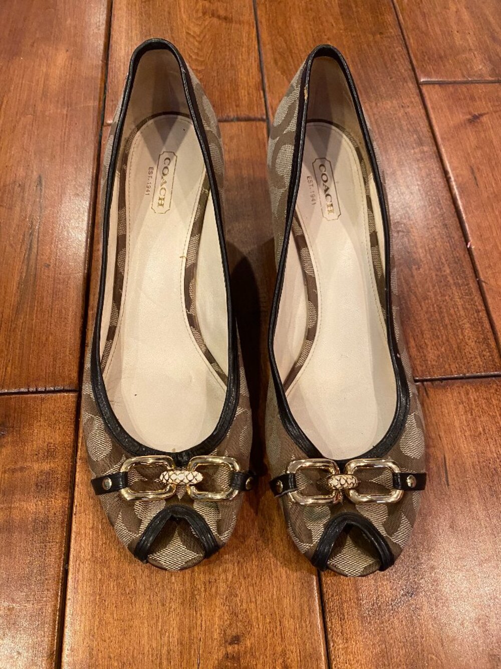 Coach Shelby wedge shoes Size 9B